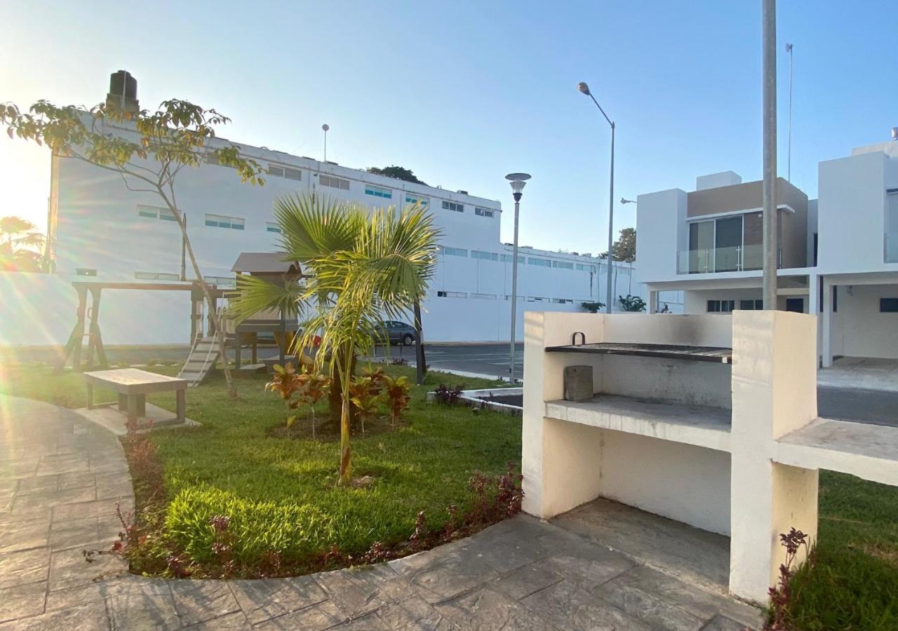 Casa Familiar En Condominio Privado Cerca De Playa Cancún Exterior foto