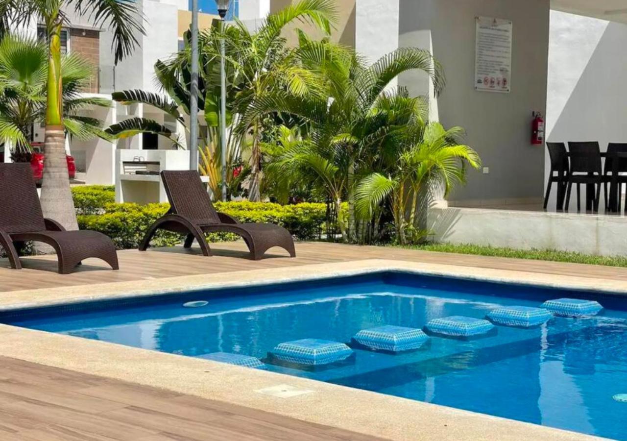 Casa Familiar En Condominio Privado Cerca De Playa Cancún Exterior foto